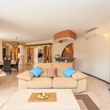 Luxury Romantica Near Torremuelle Villa